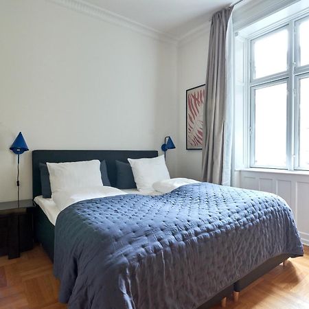 Spacious 3 Bedroom Manor Flat Next To Tivoli Kopenhag Dış mekan fotoğraf