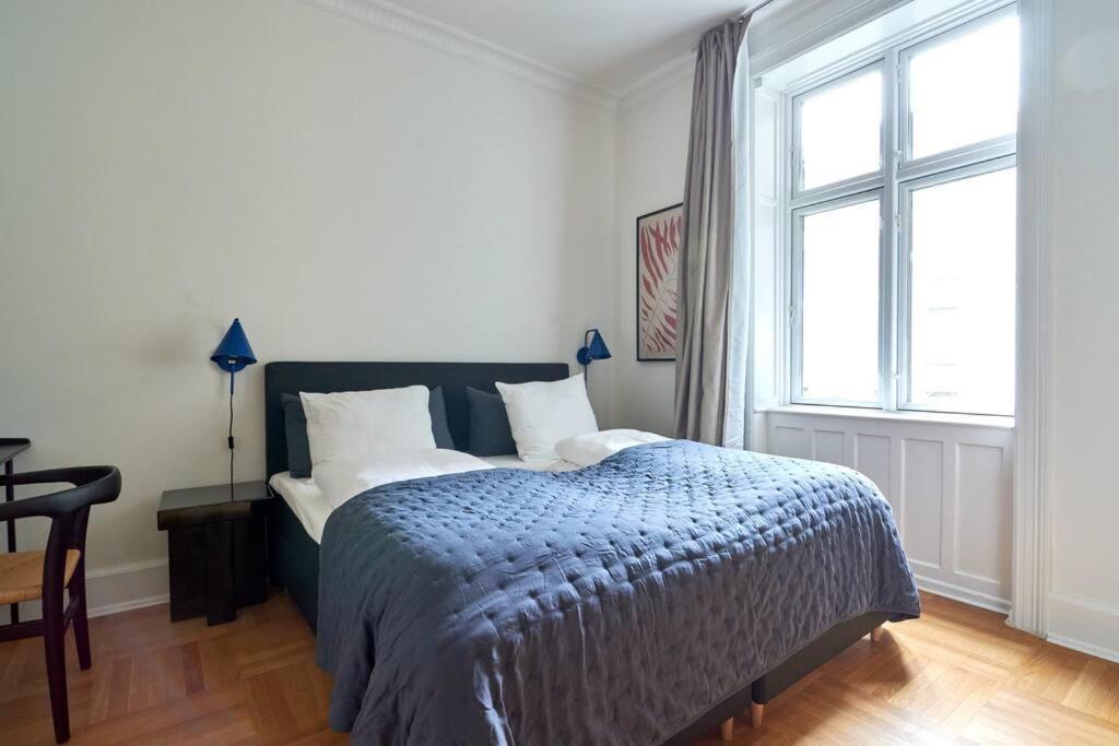 Spacious 3 Bedroom Manor Flat Next To Tivoli Kopenhag Dış mekan fotoğraf