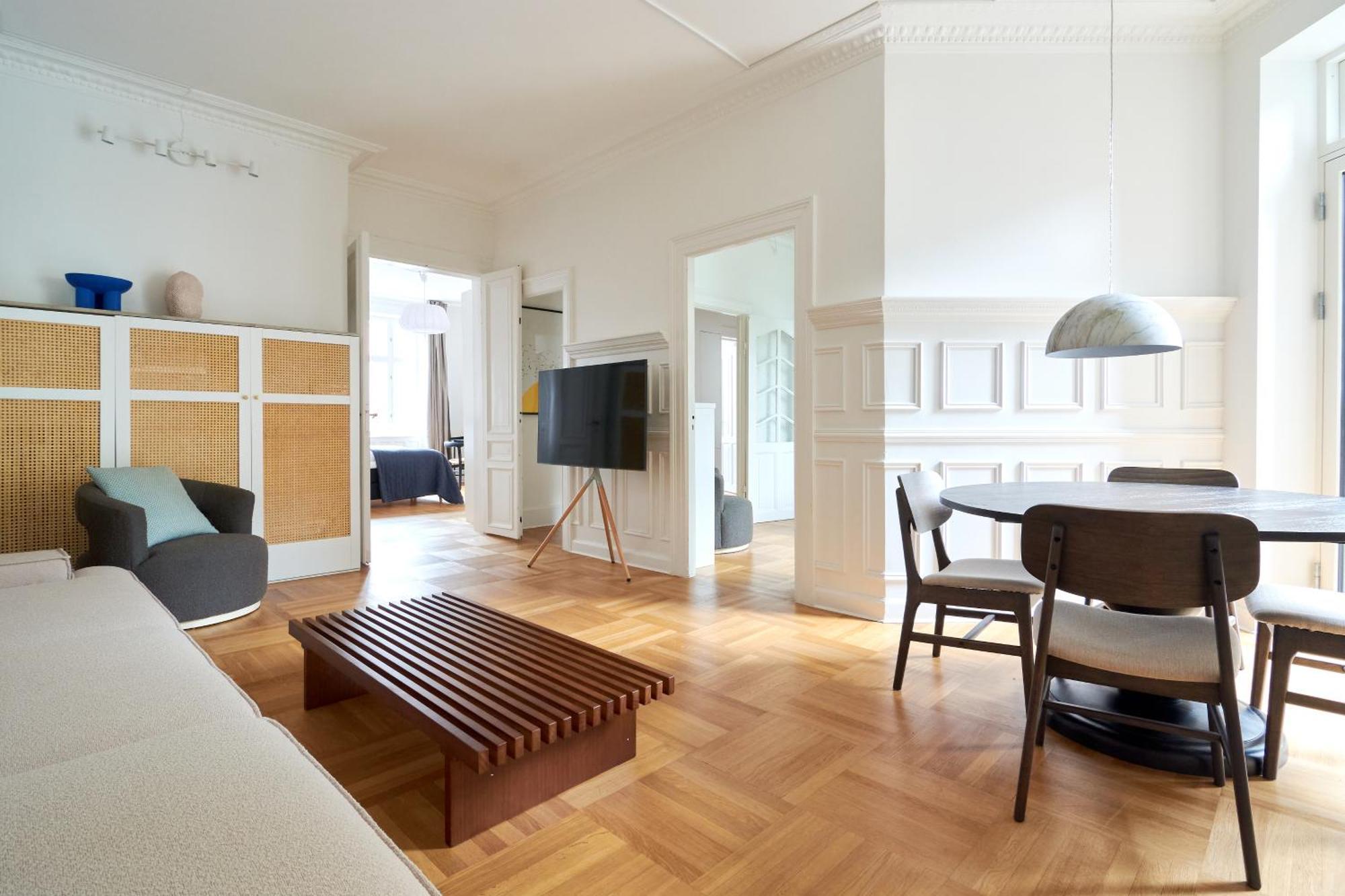 Spacious 3 Bedroom Manor Flat Next To Tivoli Kopenhag Dış mekan fotoğraf